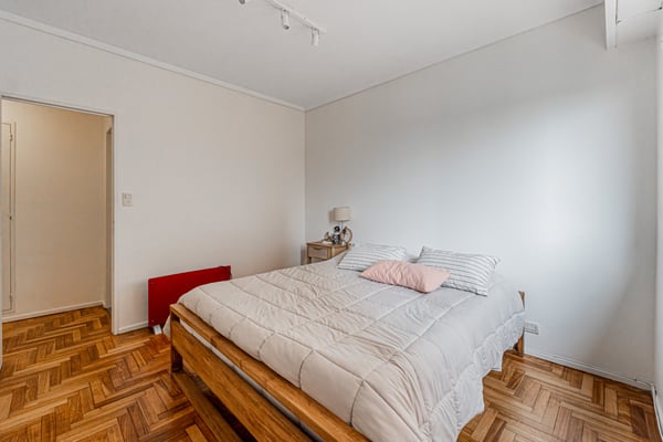 Venta Depto 3 ambientes. Baño + Toilette. Ubicado en Maipu y Haedo . Piso alto con vista al rio.. VICENTE LOPEZ — foto 4