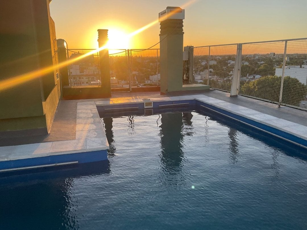 VENTA | SEMIPISO | 4 AMBIENTES  | 2 BALCONES | COCHERA | PILETA | FLORIDA — foto 1