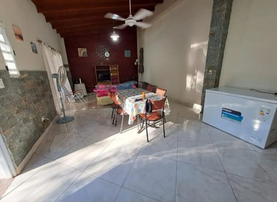 VENTA CASA JOSE C PAZ CON PILETA — foto 5
