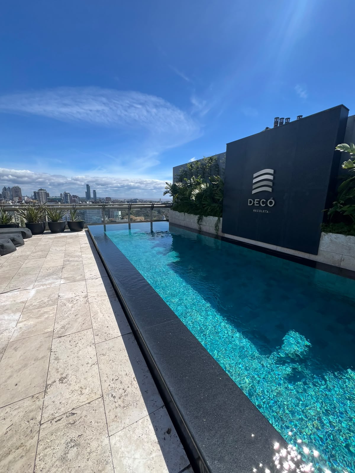 Venta Monoambiente Amplio con  balcón terraza. Torre Deco Armani . Recoleta — foto 1