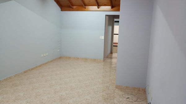 ALQUILER Excelente PH 3 Amb. con Patio en Martínez — foto 3