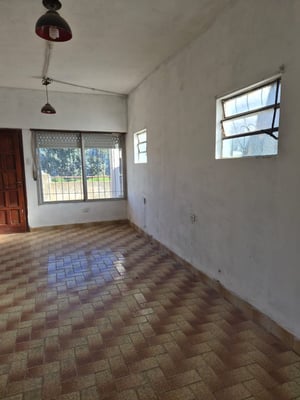 VENTA CASA GRAL LAS HERAS AMPLIO LOTE — foto 5
