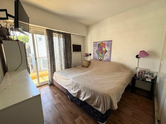 VENTA DEPARTAMENTO SEMIPISO 3 AMB BALCÓN FLORESTA — foto 2
