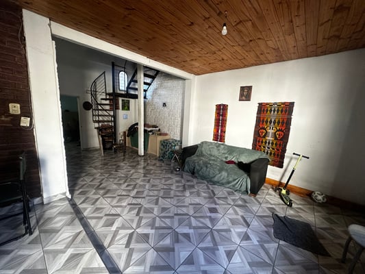 VENTA CASA 4 AMB. CON COCHERA LANÚS OESTE — foto 2