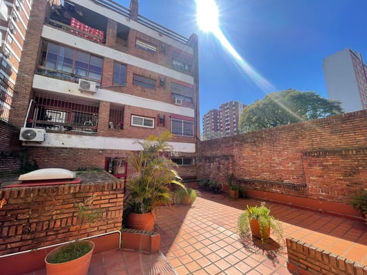 ALQUILER DEPARTAMENTO 2 AMBIENTES CON COCHERA CENTRO DE MARTINEZ — foto 2