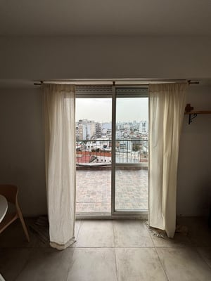 VENTA TRES AMBIENTES CON BALCON TERRAZA, ESPECTACULAR VISTA  AL ESTE, EN  MUY  BUEN  ESTADO, MUY LUMINOSO, — foto 4