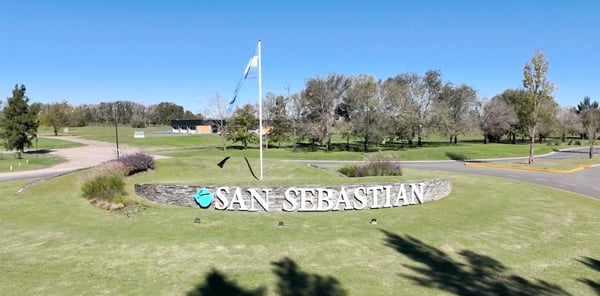 Terreno en barrio San Sebastian   permuta financia — foto 2