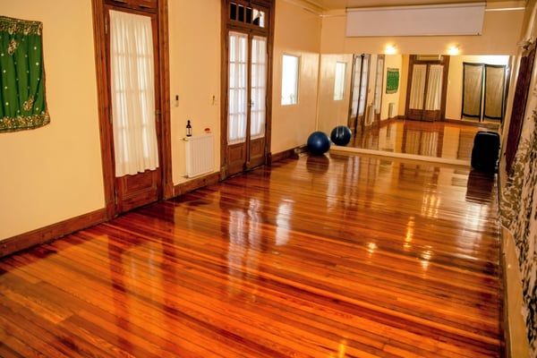 VENTA - AV. CORRIENTES -  HERMOSO PISO COMPLETO DE ÉPOCA - BAJAS EXPENSAS — foto 3