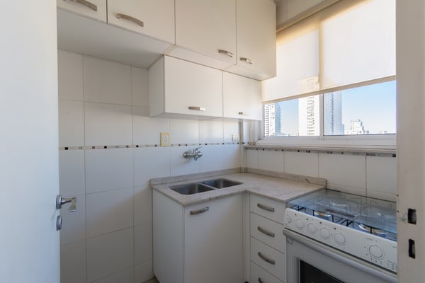 VENTA - 2 AMB CON BALCÓN - MUCHA LUZ - ALTO PALERMO — foto 3