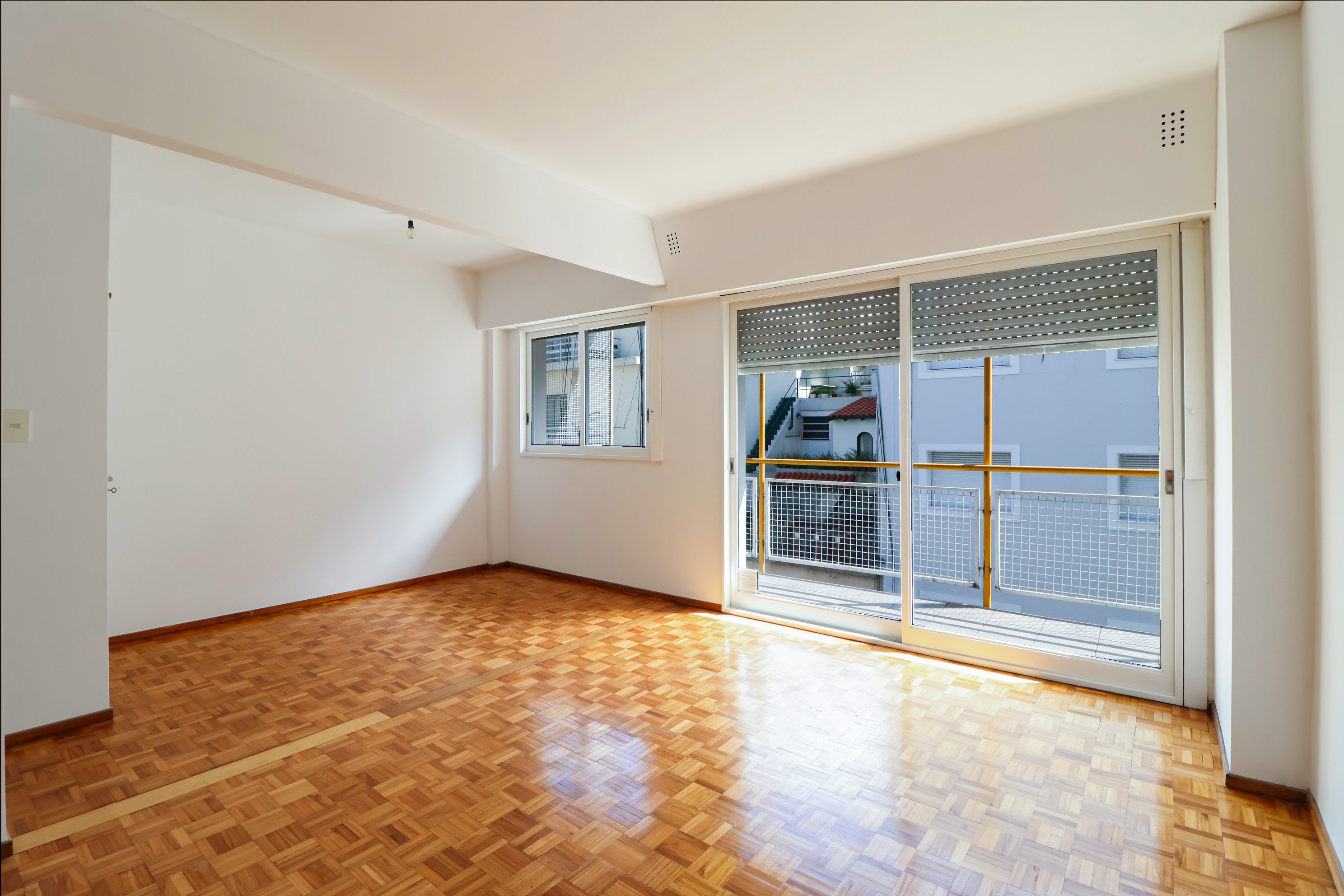 Departamento de  3 ambientes con amplio balcón y baulera – Tucumán 1630 San Nicolas — foto 1