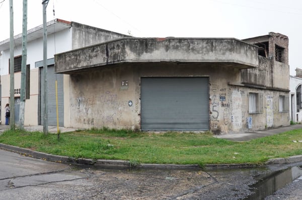 VENTA GALPÓN CON VIVIENDA A REF VALENTÍ ALSINA — foto 2