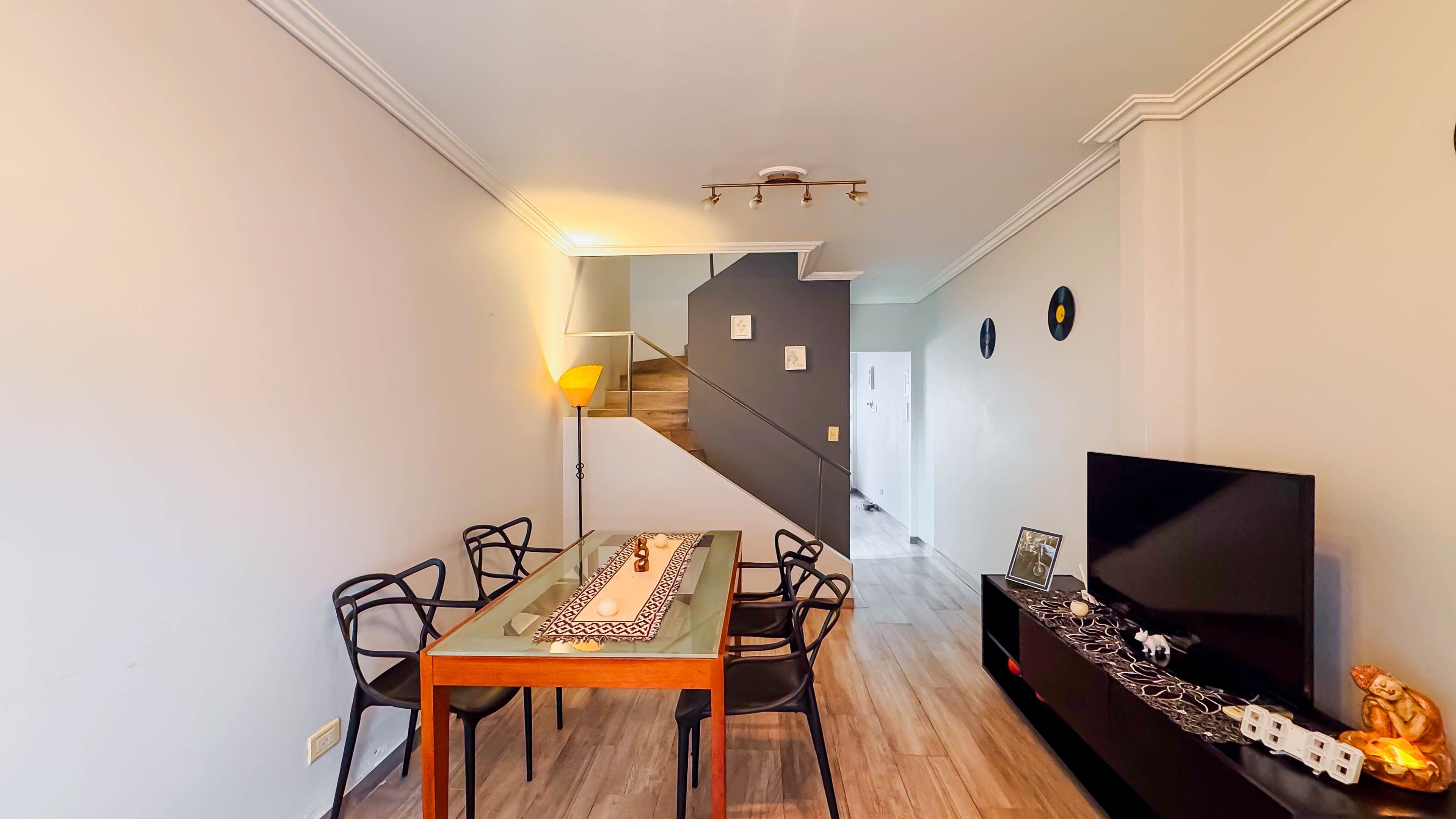 Venta | DÚPLEX 4 AMBIENTES | Patio, Parrilla, Cochera con Portón Automático | FLORIDA OESTE, Vicente López — foto 1