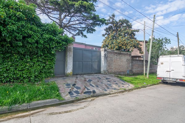 Casa en venta en Don Torcuato con pileta — foto 5
