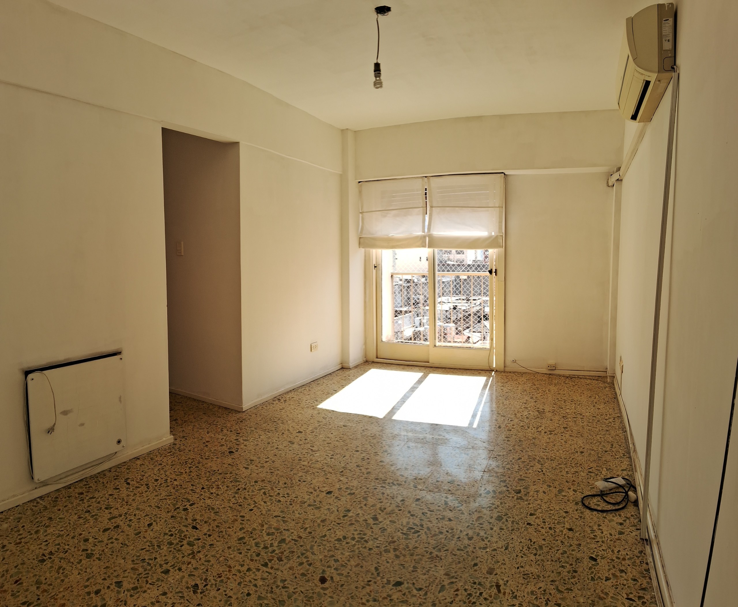 ALQUILER – DEPARTAMENTO 4 AMBIENTES LUMINOSO — foto 1