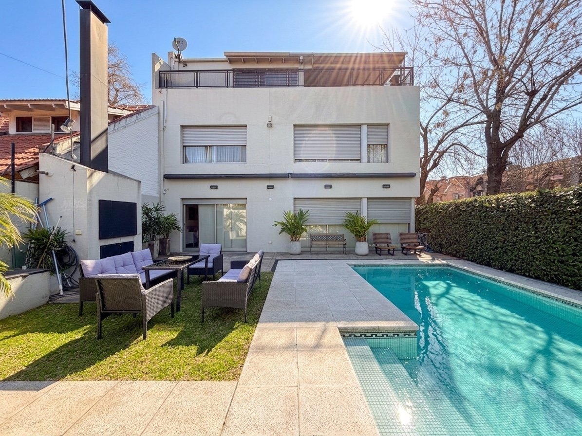 Venta casa en LA HORQUETA 4 ambientes con pileta y cochera — foto 1