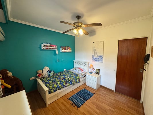 LUZURIAGA, CASA MULTIFAMILIAR EN VENTA 8 AMBIENTES — foto 2