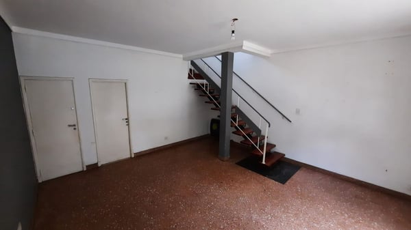 VENTA CASA 3 AMBIENTES VILLA MARTELLI COCHERA — foto 2