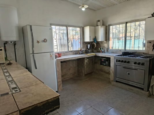 VENTA CASA 4 AMB PILAR CON PILETA — foto 2