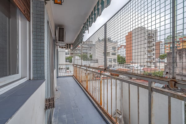 VENTA DEPARTAMENTO 4 AMBIENTES  CON COCHERA EN CABALLITO — foto 2