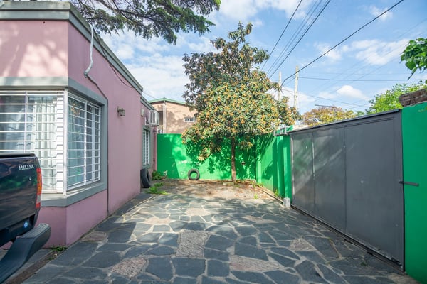 Casa en venta en Don Torcuato con pileta — foto 3