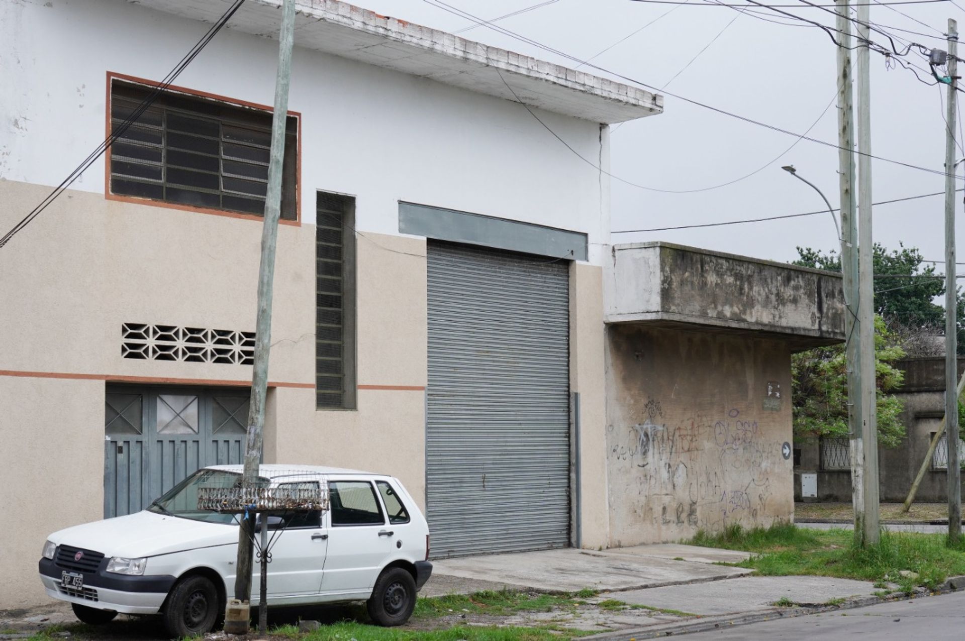VENTA GALPÓN CON VIVIENDA A REF VALENTÍ ALSINA — foto 1