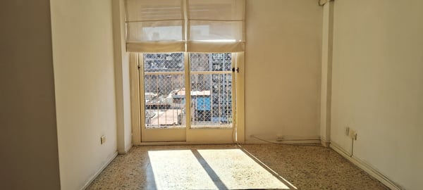 ALQUILER – DEPARTAMENTO 4 AMBIENTES LUMINOSO — foto 2