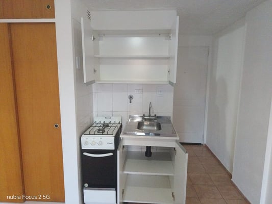 Venta departamento monoambiente en Constitución con balcón. — foto 5