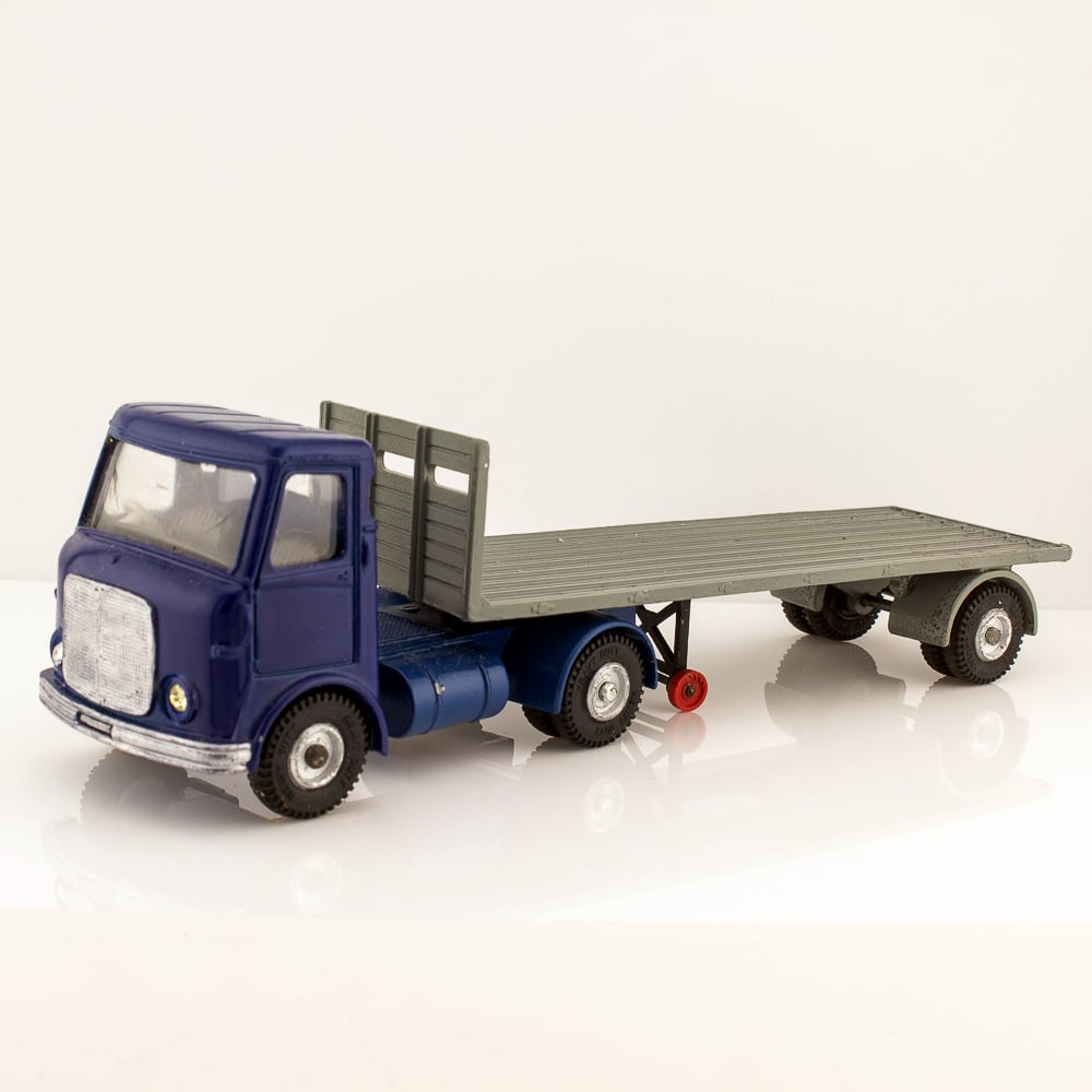 Dinky Toys Code 3 915 AEC Articulated Lorry With Flatbed Trailer ...