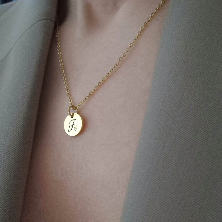 Ogrlica s malim medaljonom i dodatnim opcijama elemenata - Slika 5