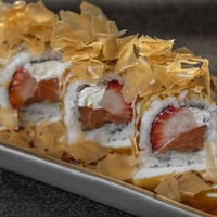 Chruncy Berry Cheese Roll