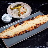 Kaşarlı Pide