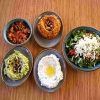 Meze & Salata Yancı Menü