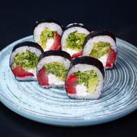 Veggy Berry Roll (8 Adet)