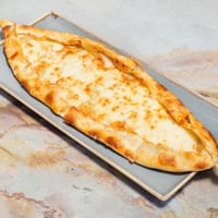 Kaşarlı Pide