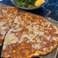 Kaşarlı Lahmacun