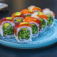 Rainbow Roll (8 Adet)