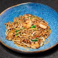 Karidesli Noodle