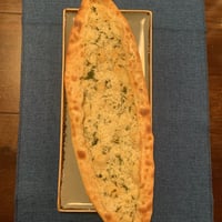 Tulum Peynirli Pide