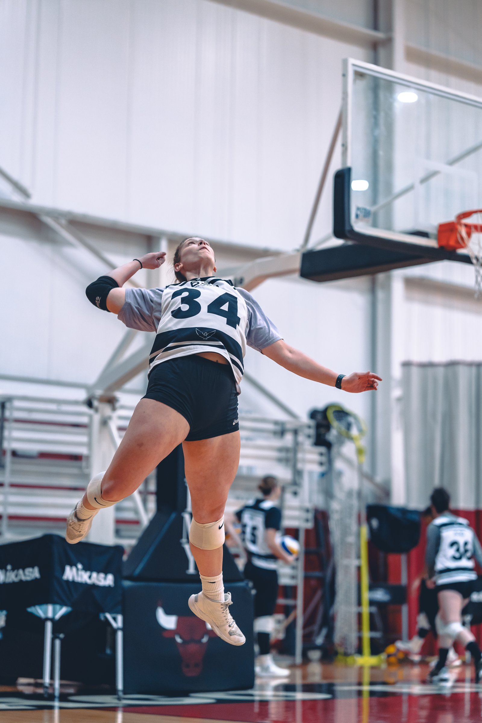 630 Breeze - Women's Tryouts