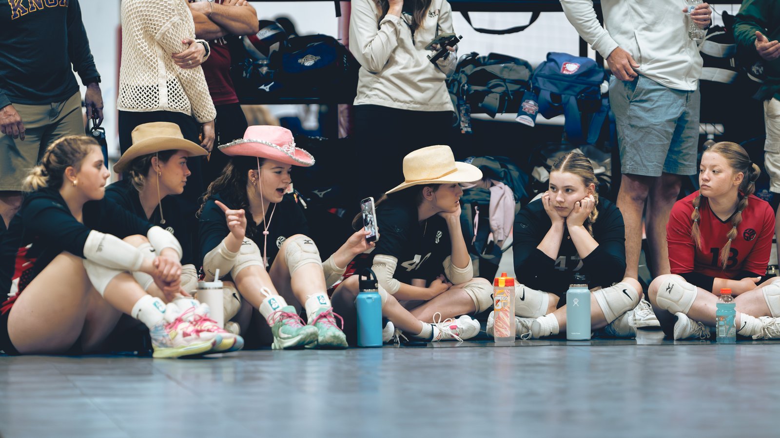 630 Girls at Sky High Cosmos