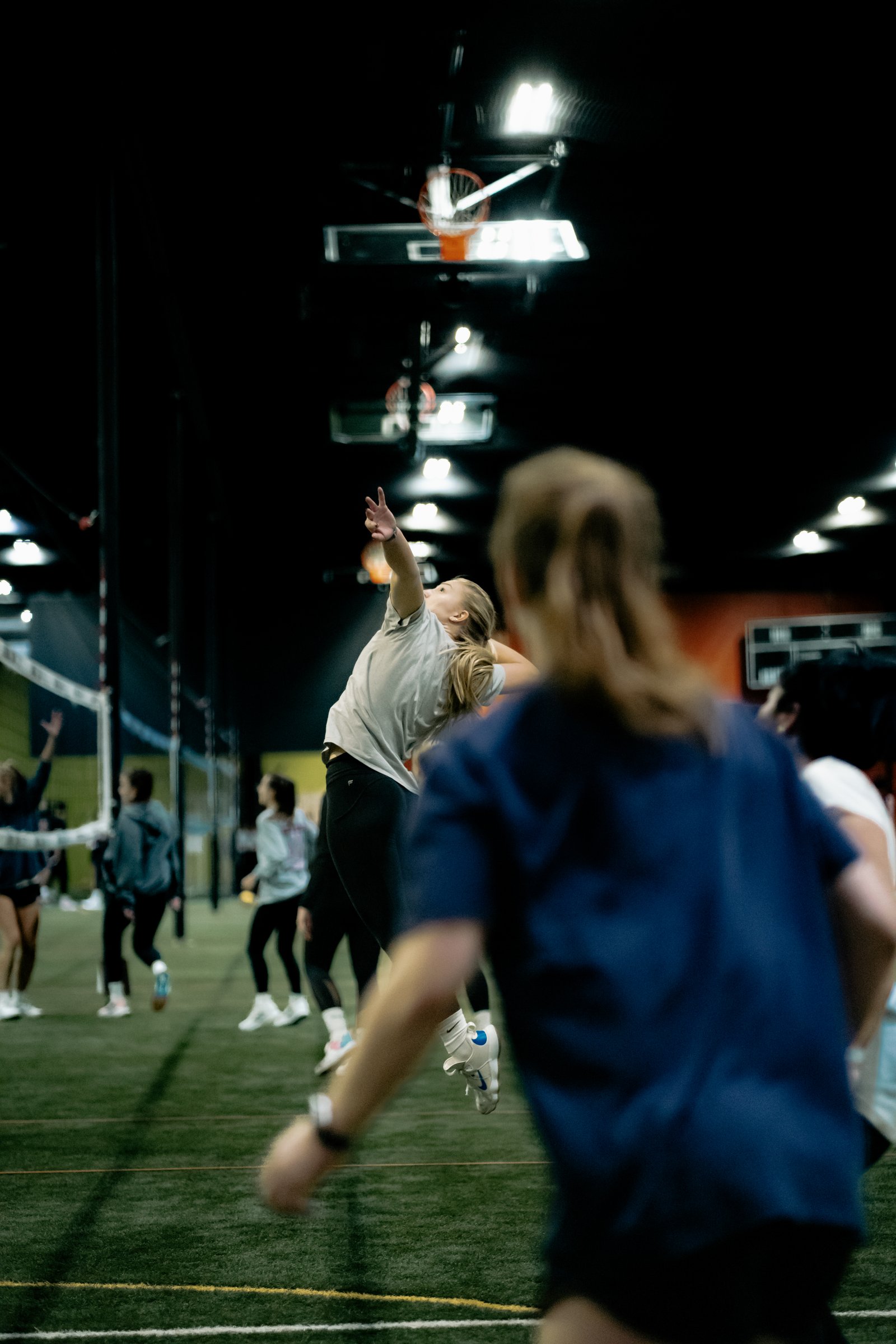Players Sports Winter Grass Luau