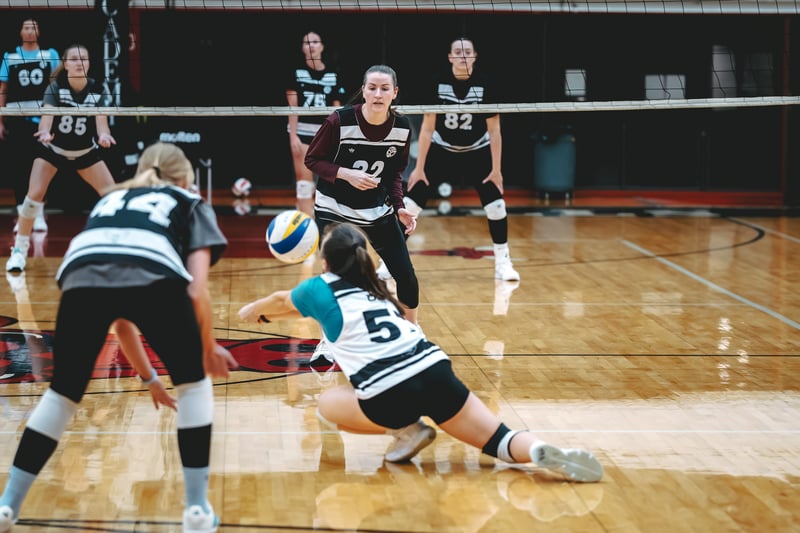 630 Breeze - Women's Tryouts cover