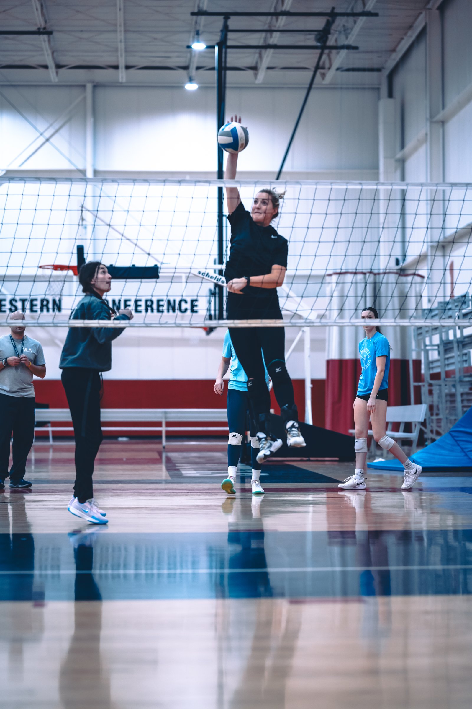 630 Breeze - Women's Practice