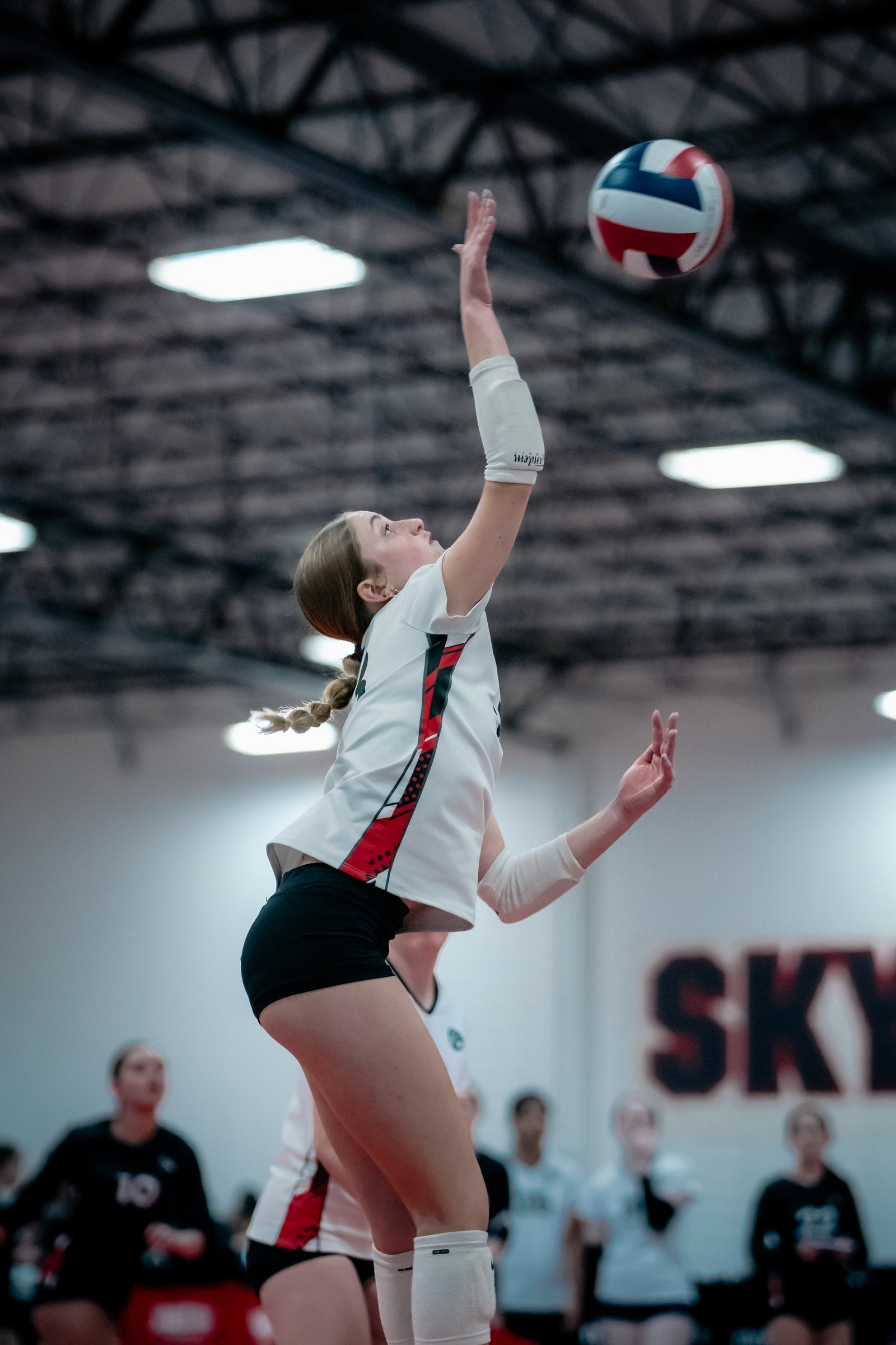 630 Girls at Sky High Cosmos