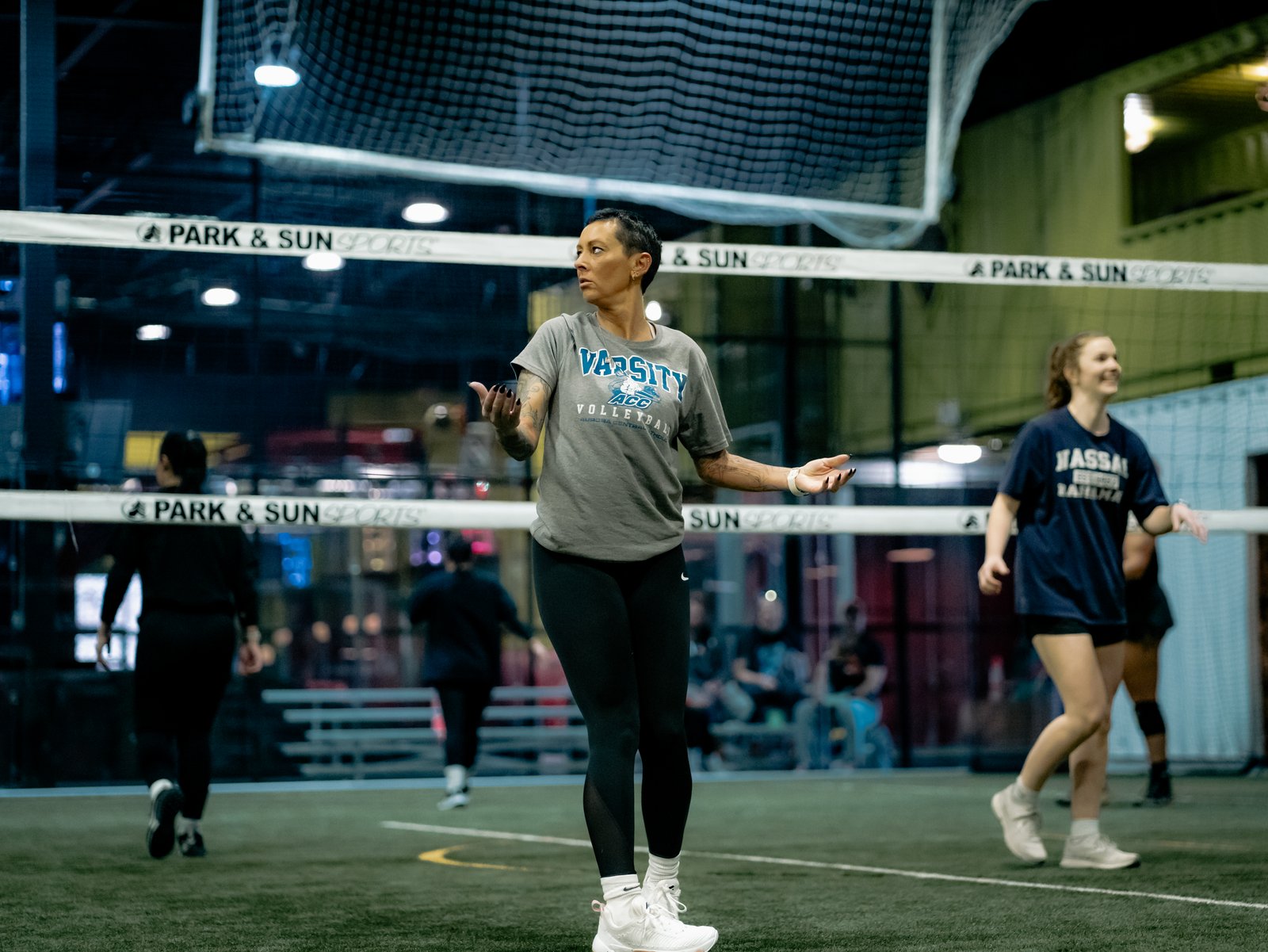 Players Sports Winter Grass Luau