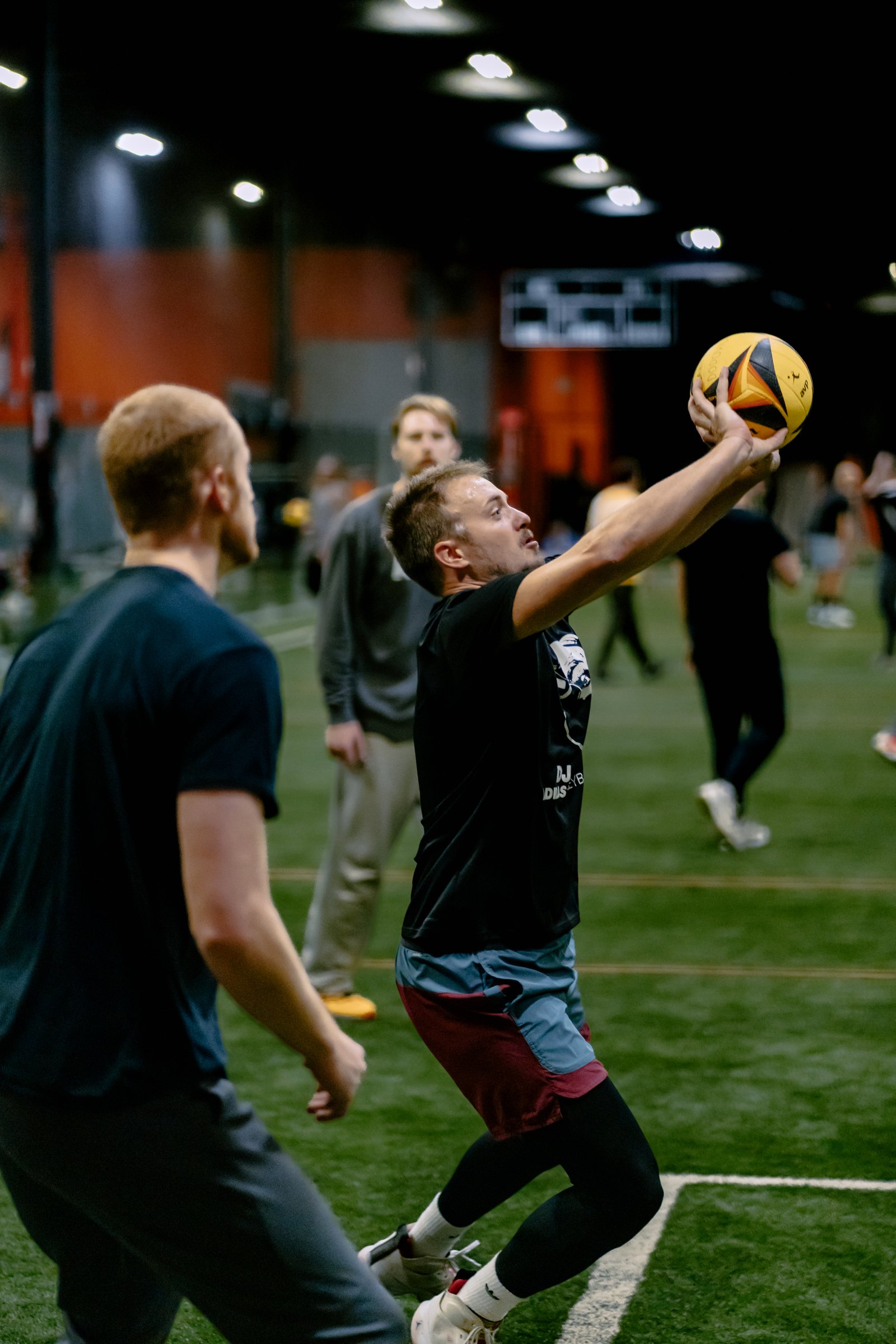 Players Sports Winter Grass Luau