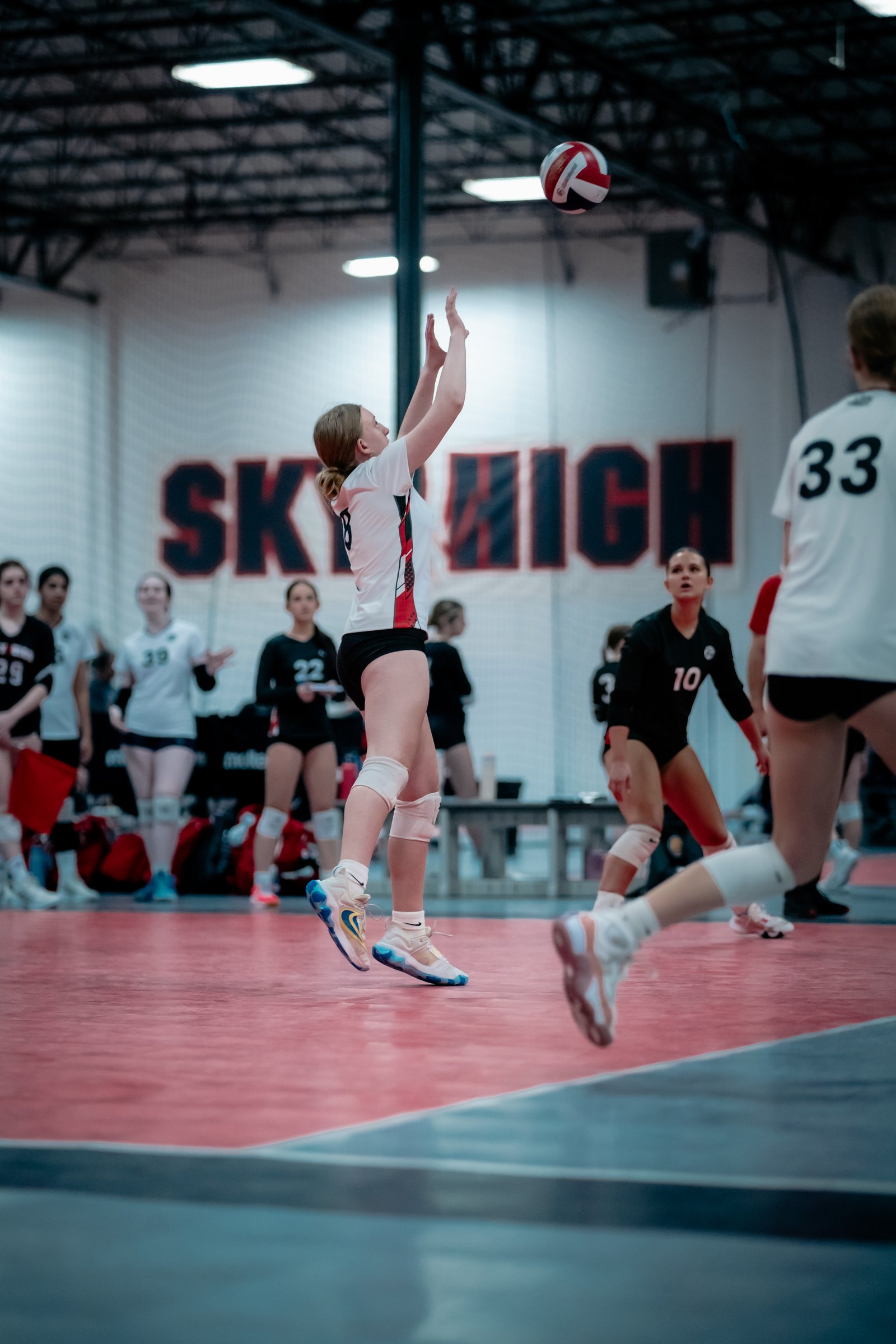 630 Girls at Sky High Cosmos