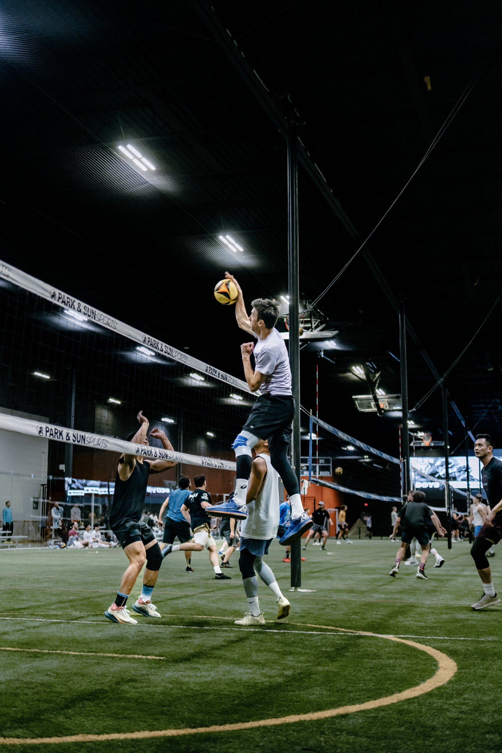 Players Sports Winter Turf Luau