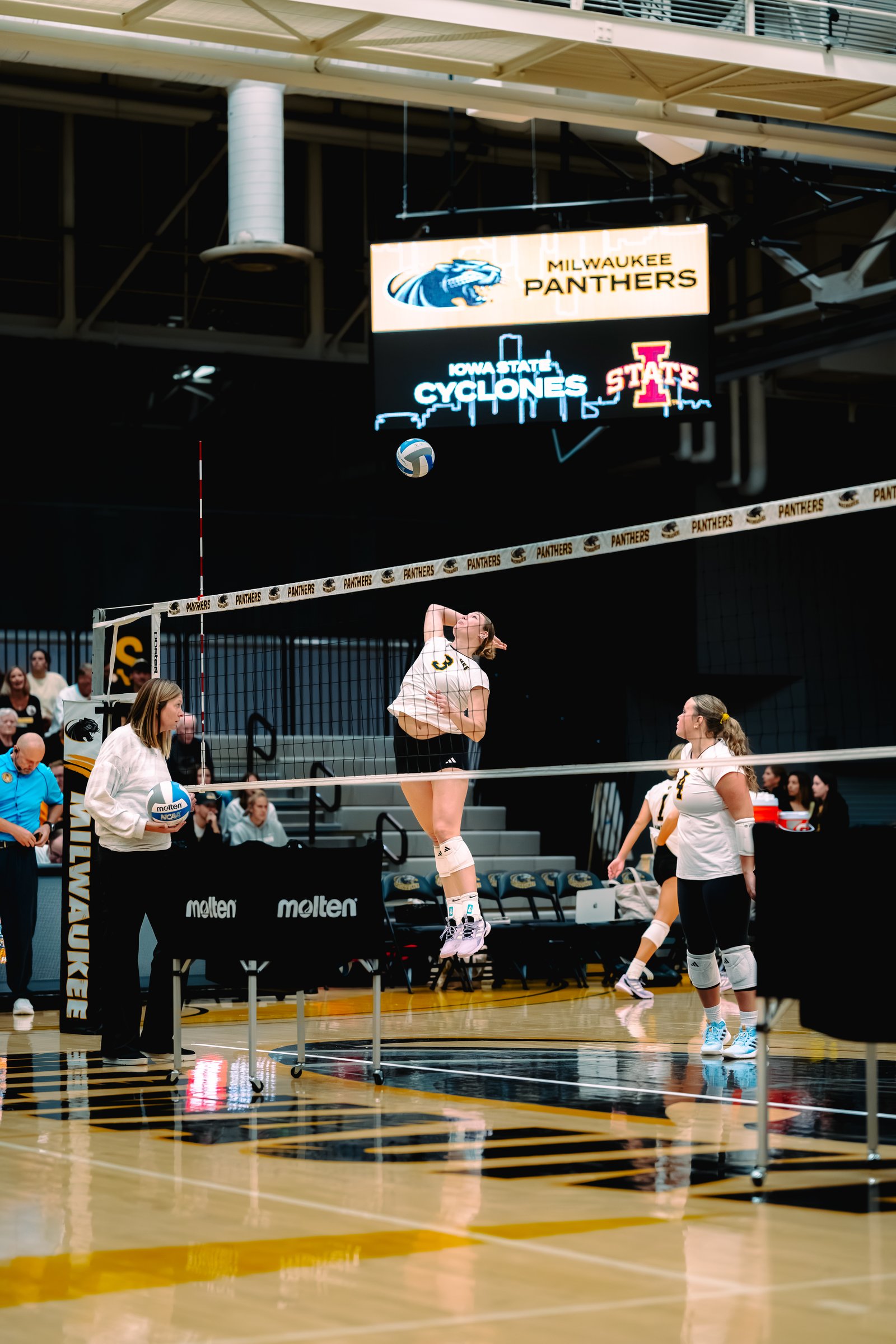 UW-Milwaukee Panther Invite