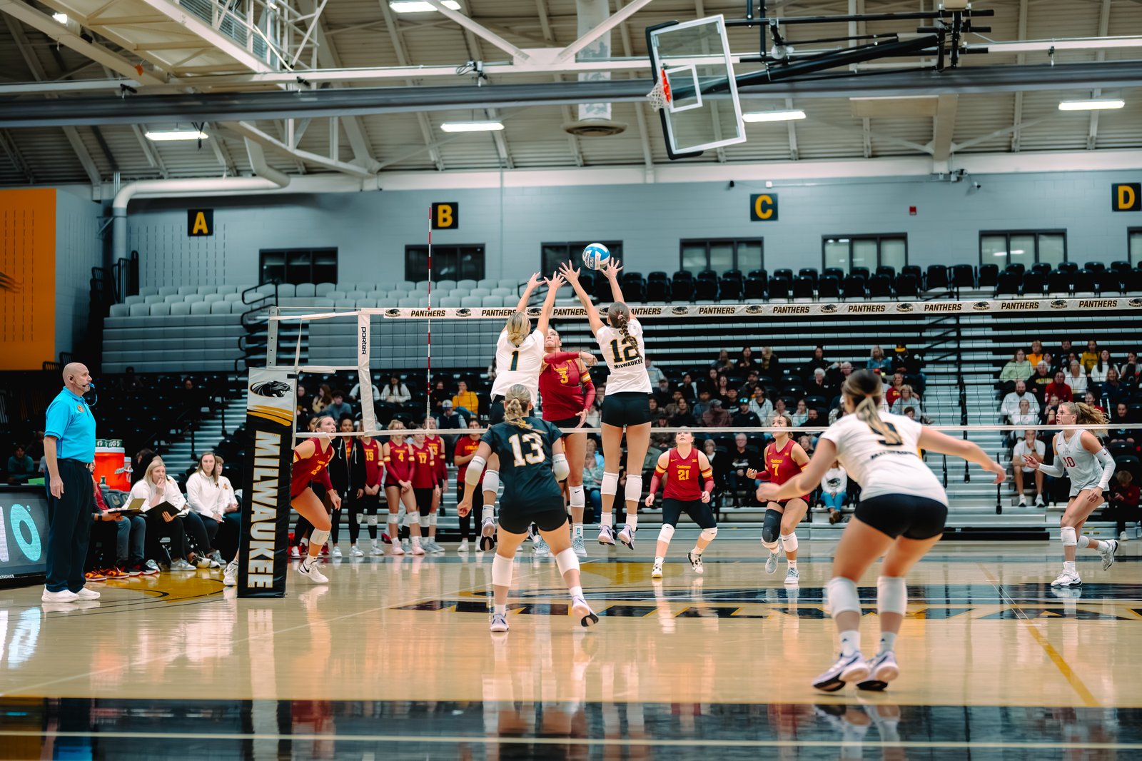 UW-Milwaukee Panther Invite